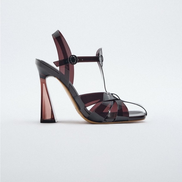Zara Shoes - ‼️ Last Day on Poshmark 2/13 ‼️ 🆕 Vinyl Heeled Cage Sandals SIZE 7.5